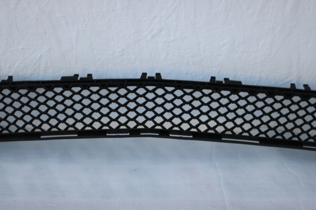 фото №8, Mercedes w213 решётка бампера средняя a2138850622 ,