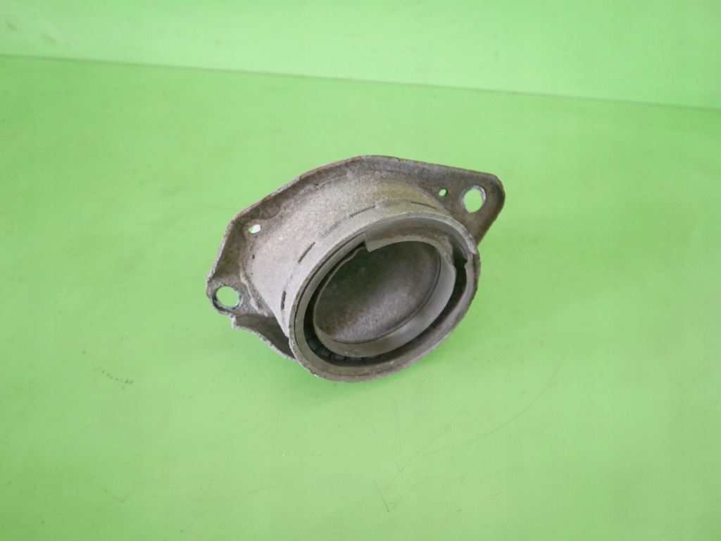 фото №5, Кронштейн чашка задняя правый volvo s80 i sedan 98-