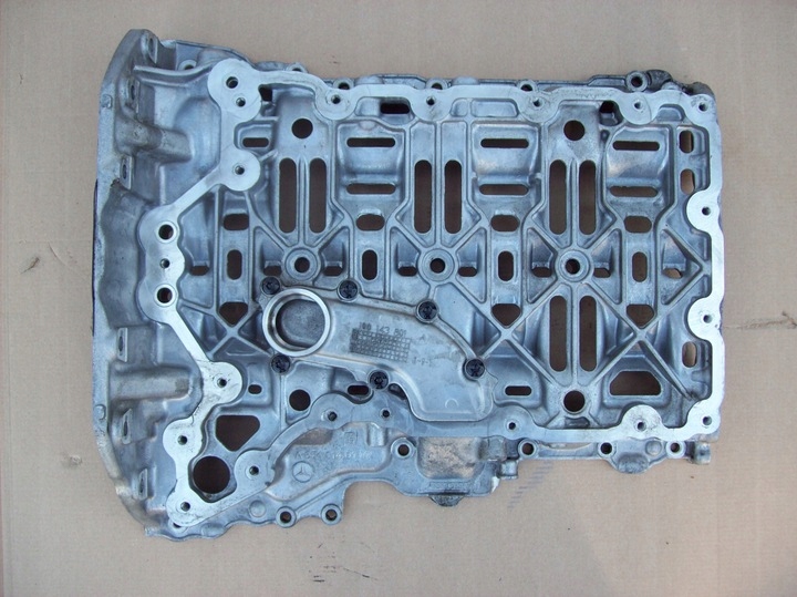 фото №1, Mercedes w205 w213 піддон масляна a6540146100