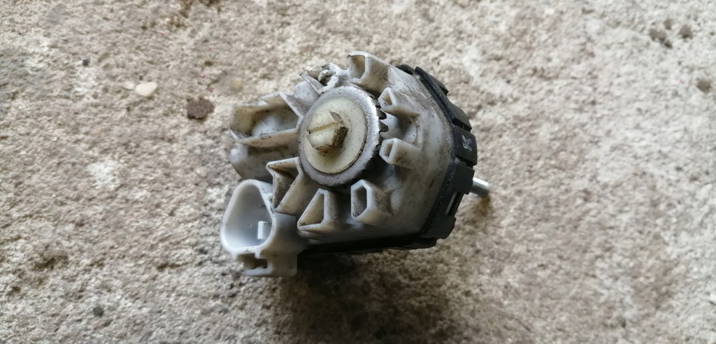 фото №1, Mazda 3 09-13 ксенон моторчик лампи регулювання