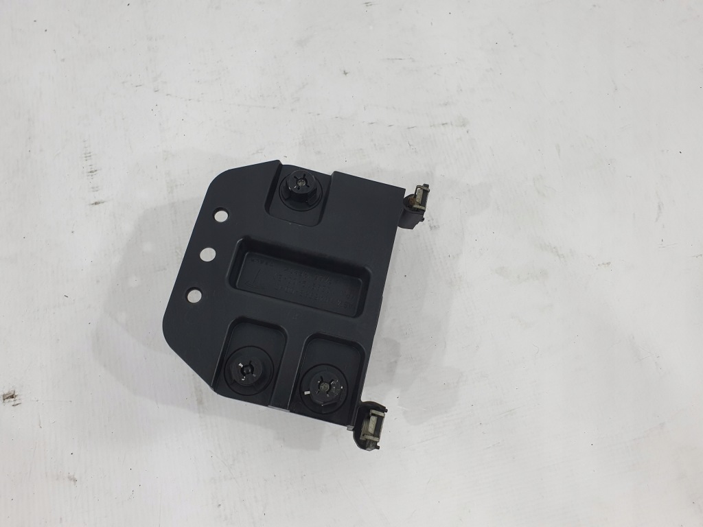 Tesla s радар distronic 1038224-00-b в Україні