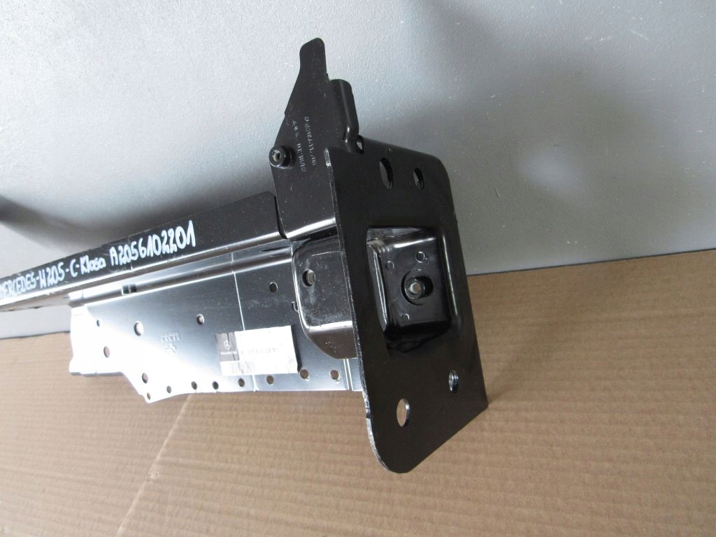 фото №5, Mercedes w205 a2056102201 лонжерон задняя