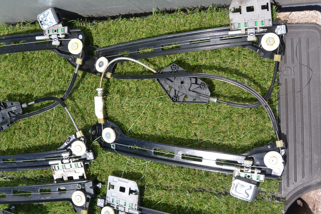 фото №7, Volkswagen оригінальний номер 3c8837461j 3c8837462g