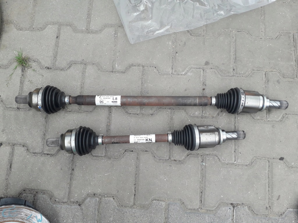 Купити Привідний вал привідний вал twingo iii 14- smart a453 0,9 tce