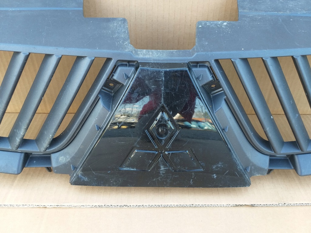 фото №4, Mitsubishi outlander 2 ii решётка радиатора решётка радиатора