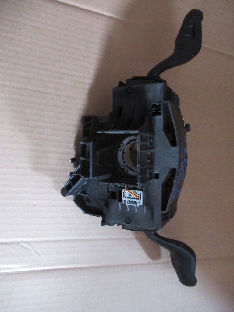 фото №2, Ford kuga перемикач з стрічка