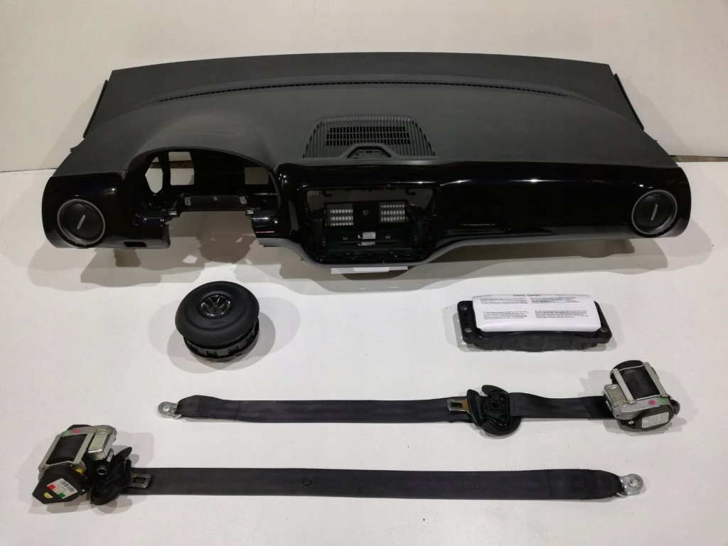 фото №1, Vw up приборная панель консоль подушка безопасности подушки безопасности ремни
