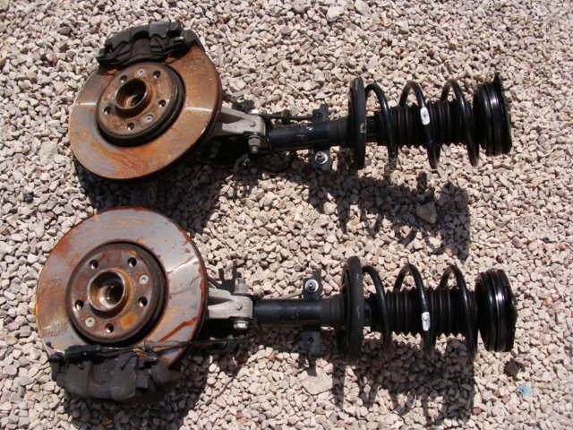 фото №1, Поворотный кулак правая laguna iii 2.0 dci !!!