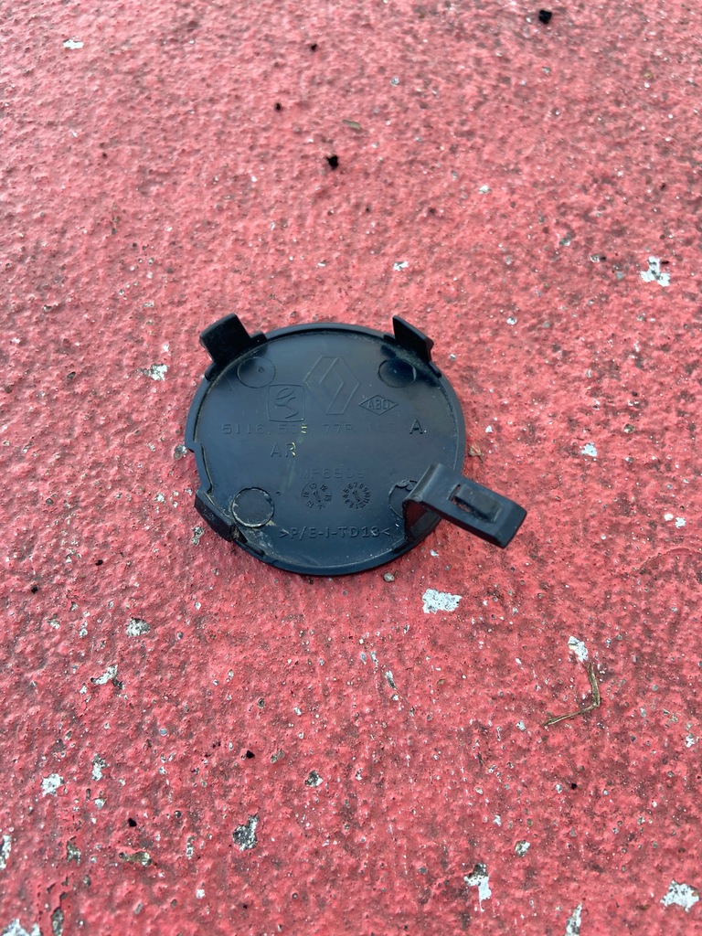 фото №3, Заглушка бампера фаркоп задняя dacia dokker