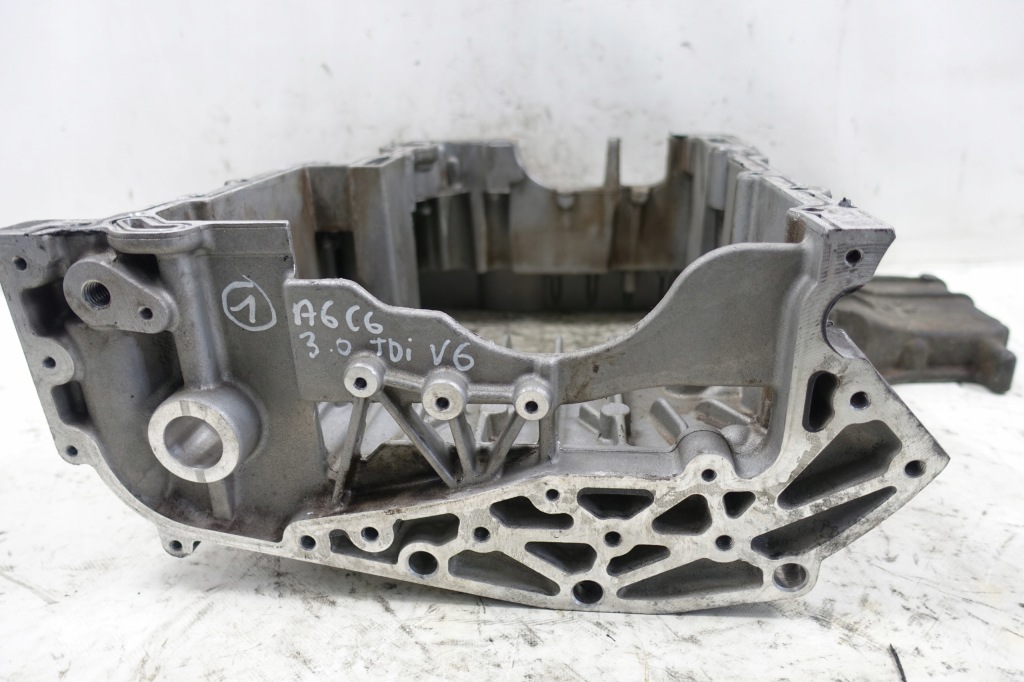 Audi a6 c6 3.0 tdi піддон масляна 059103603an Оригінал