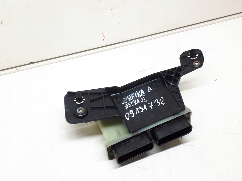 фото №3, Блок управления вентиляторов astra ii,zafira a 09131732