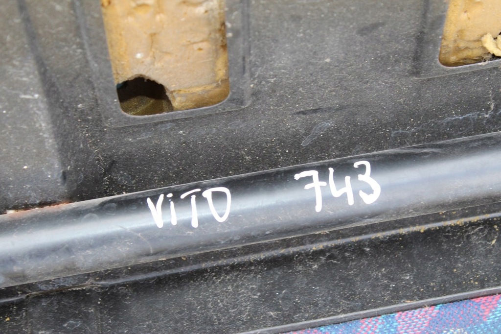 фото №13, Сиденье заднее сиденье правый перед vito w638