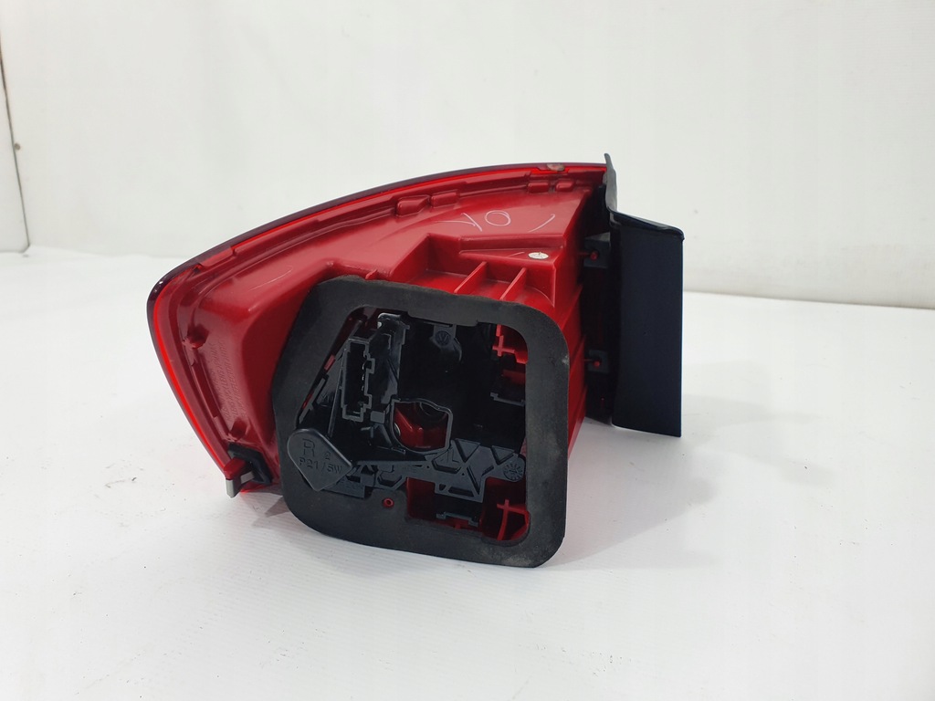 фото №6, Vw jetta 10-14 лампа правая правый задняя 5c6 945096