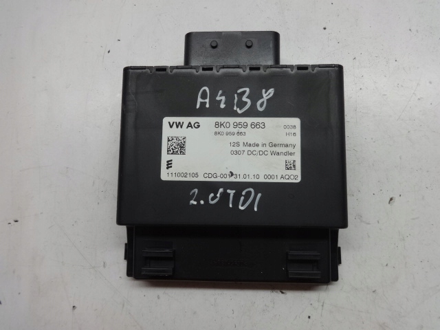 фото №1, Audi a4 b8 08r- модуль напряжения 8k0953663