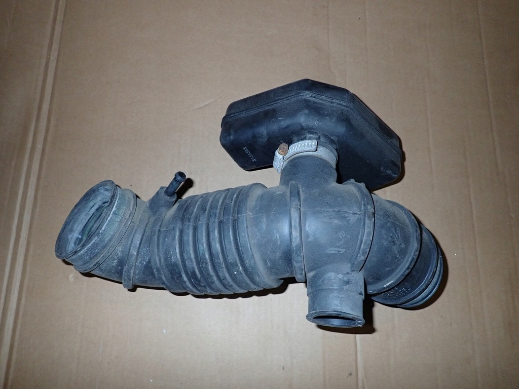 фото №1, Mitsubishi space star 1.3i 00-05 труба всмоктувальна 4g13