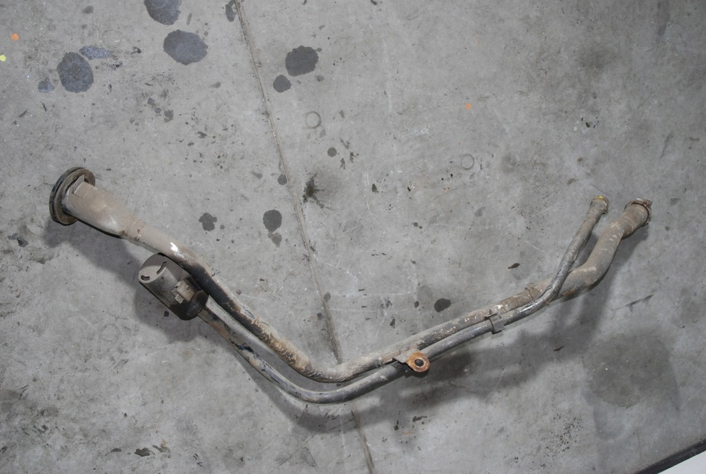 фото №1, Труба заливной топлива jeep grand cherokee wk 2007