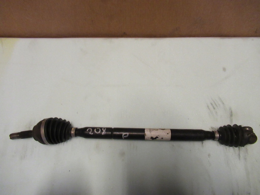 фото №1, Peugeot 208 приводной вал правая