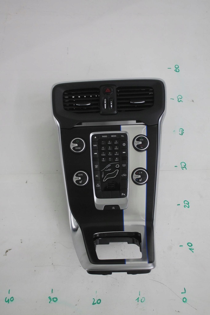 фото №1, Панель кондиционера r-design volvo v40 ii 12-19