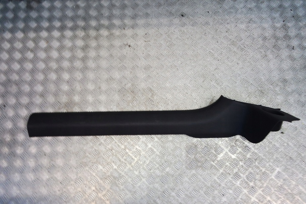 фото №1, Audi s5 a5 8w6 защита заглушка порог r 8w6853906a