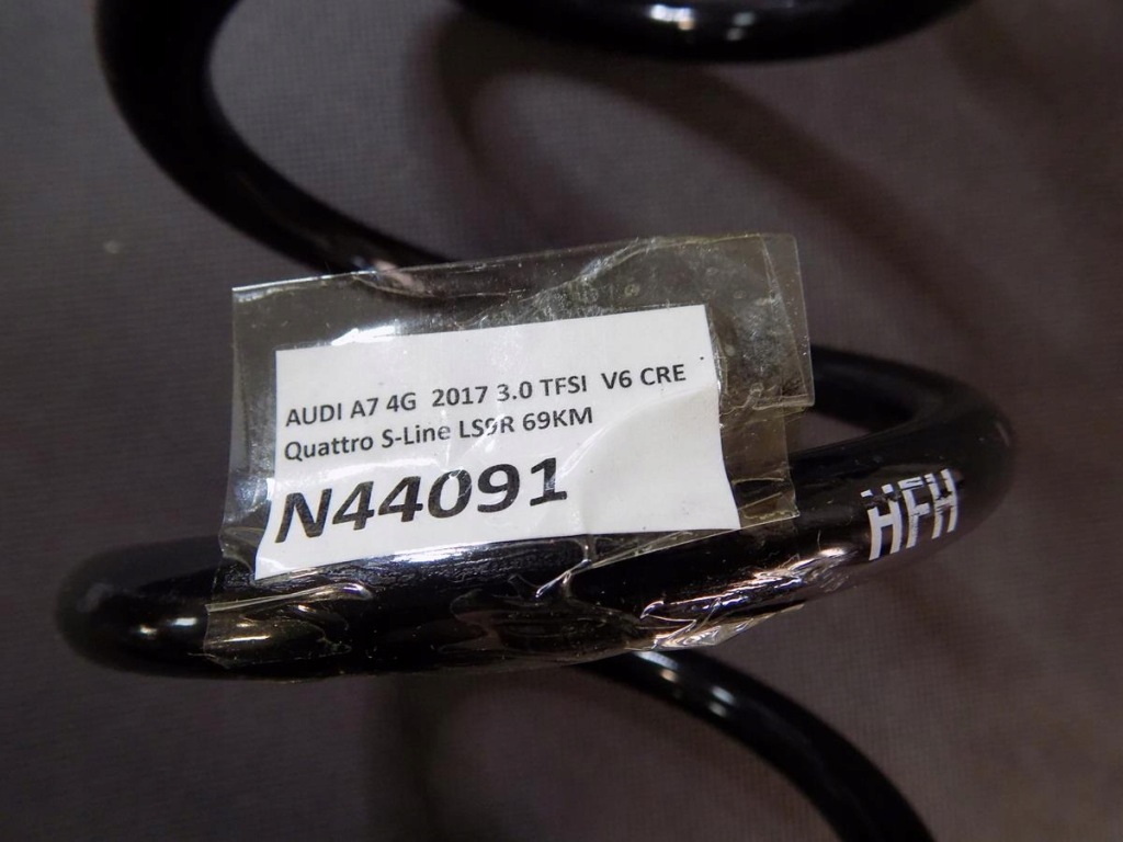 фото №2, Audi a7 4g пружина задняя