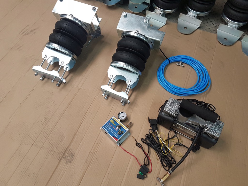 фото №1, Набір подушок crafter 2018 привід перед