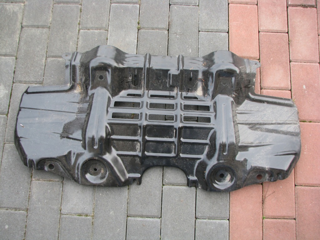 фото №1, Захист двигуна нижня toyota hilux 15- новий model