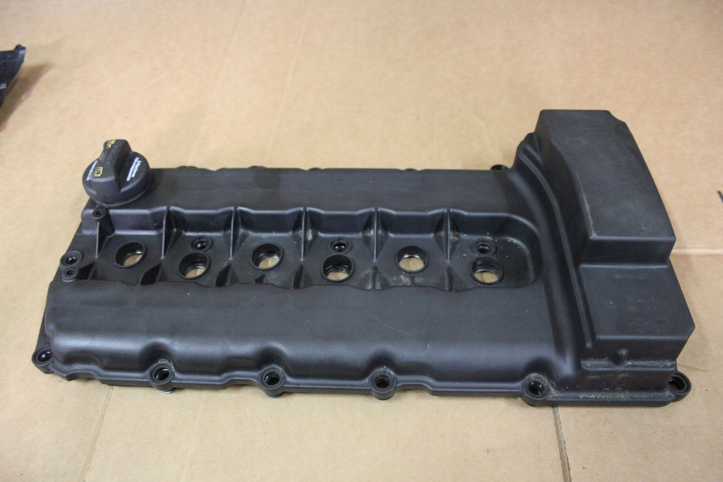 фото №1, Крышка клапанов двигатель vw atlas 03h103429k