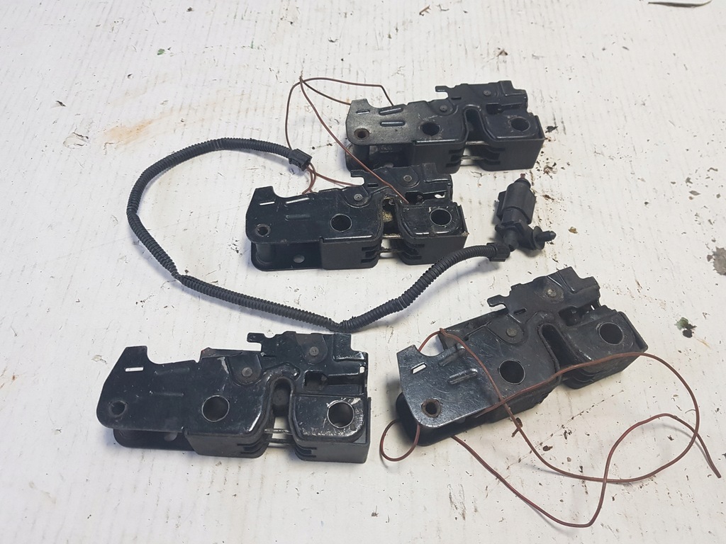 фото №1, Замок капот seat leon ii oryg 1p0823509b #