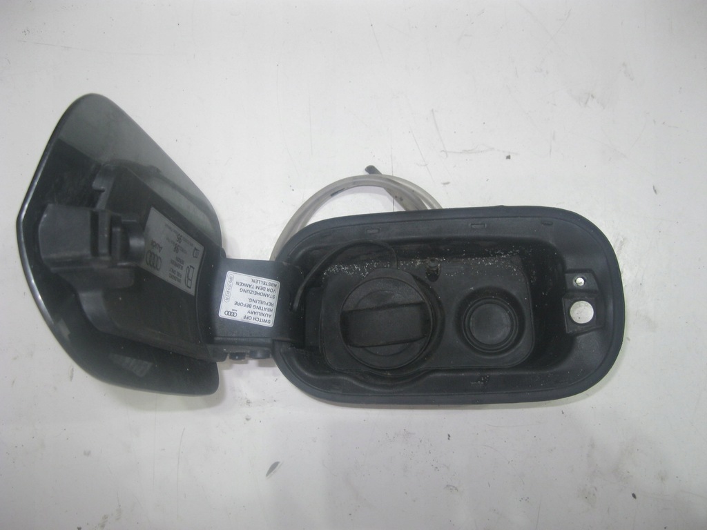 фото №2, Audi s8 a8 4h 4.2 fsi кришка заливної пального