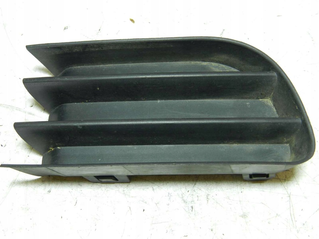 фото №2, Решётка правая перед renault megane ii 8200115120