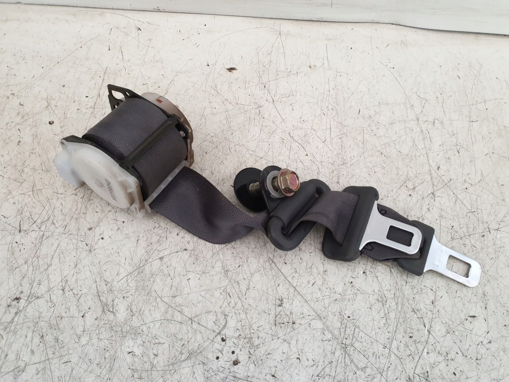 Купити Ремінь безпеки середній задній mazda 323f eu інше