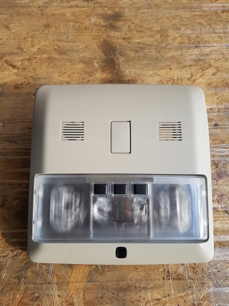 фото №1, Land rover discovery iv лампа потолочный