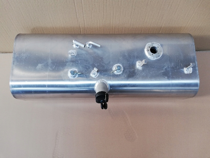 Бак топлива mitsubishi fuso canter алюминий 80 l , 100 l Недорого