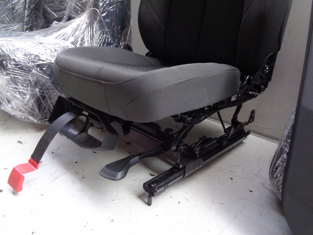 фото №5, Сиденья сиденья заднее сиденье обшивки audi q5 80a 17-