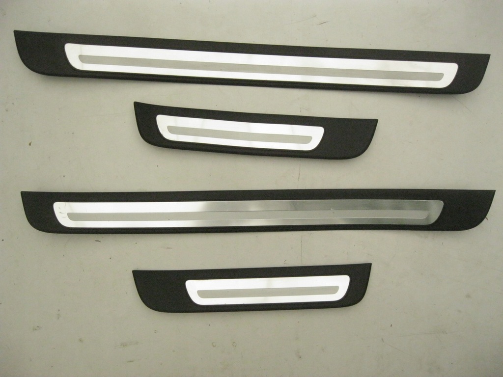 фото №1, Audi a4 8k накладка накладки молдинг накладки порог