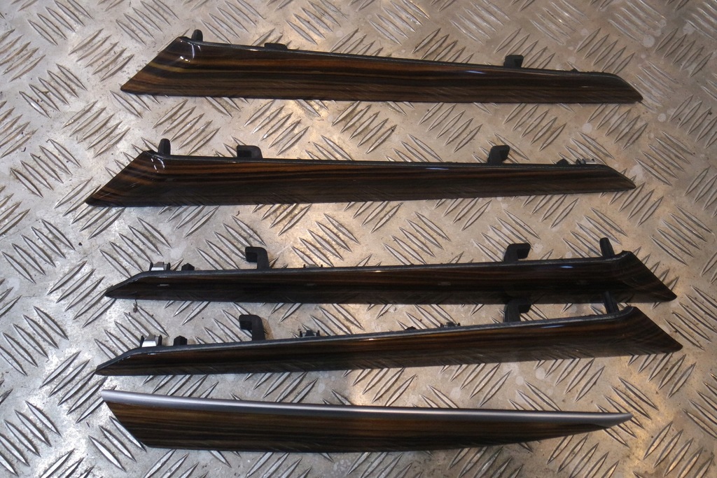 фото №7, Накладки декоративні внутрішнє maserati levante p155