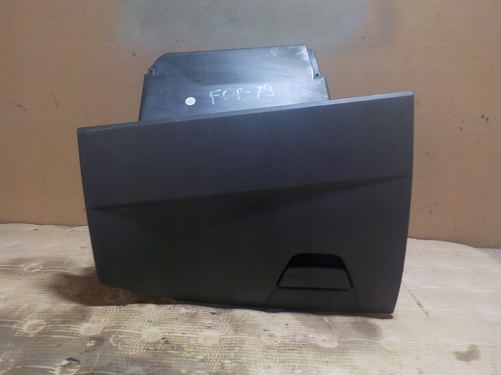 фото №3, Focus mk3 бардачок пассажира