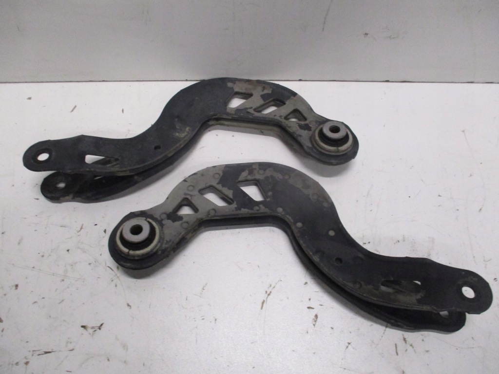 фото №1, Важіль важелі задня mercedes a klasa 176 amg