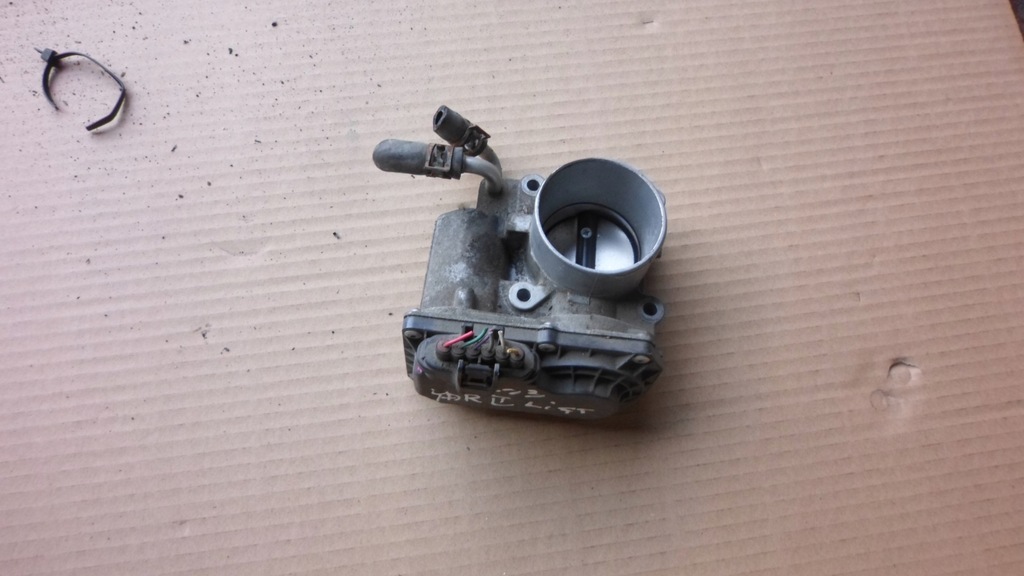 фото №1, Toyota yaris ii 06-12 1.33 дроссельная заслонка