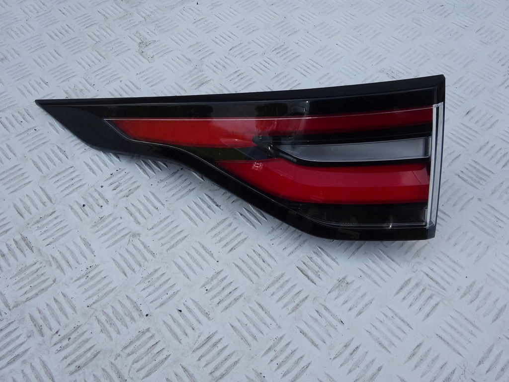 фото №1, Land rover discovery v 5 лампа левая задняя