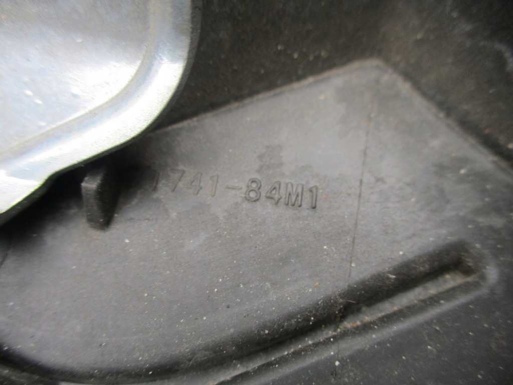 фото №10, Suzuki celerio 14-17 решётка радиатора решётка радиатора перед