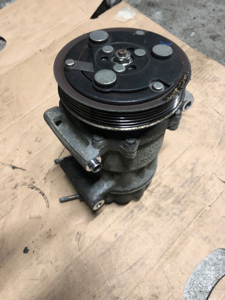 48 mini r60 r61 2.0d n47 компрессор кондиционер 9213175 Доставка