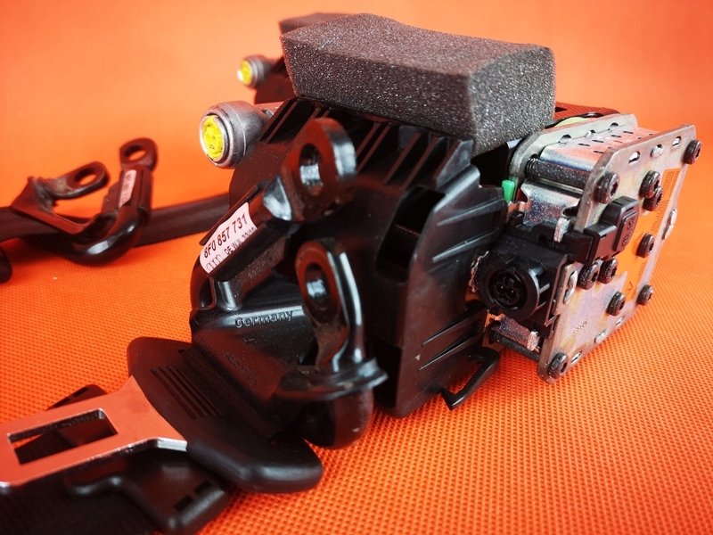 фото №11, Audi s5 8t cabrio pas передний правый оригинал патрон