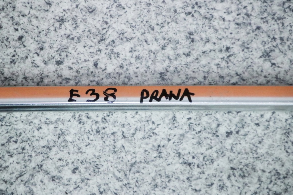 Bmw e38 молдинг кузовна бічна права хром Зі Шроту