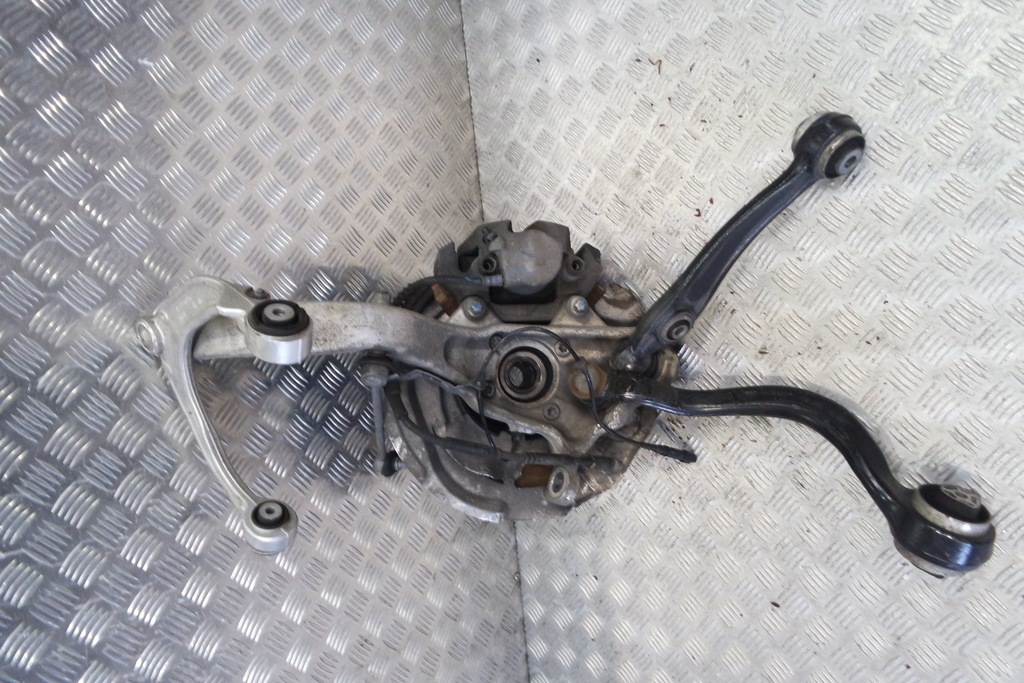 фото №6, Bmw f15 x5 4.0 поворотний кулак перед правий важіль супорт