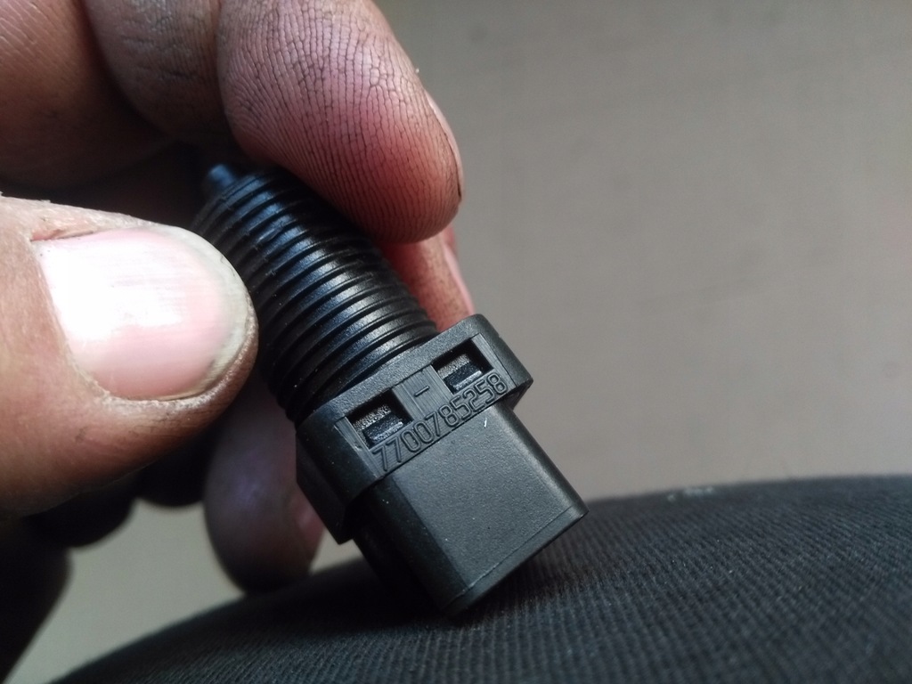 фото №1, Renault volvo датчик света стоп-сигнал 7700785258