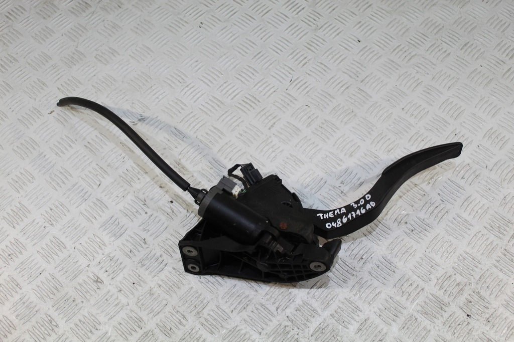 фото №1, Педаль газа lancia thema ii 04861716ab
