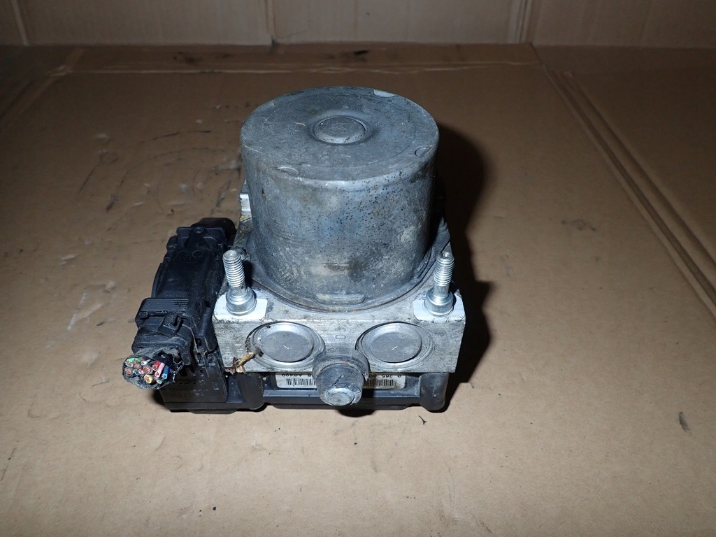 фото №5, Nissan almera tino 00-06 насос abs дизель