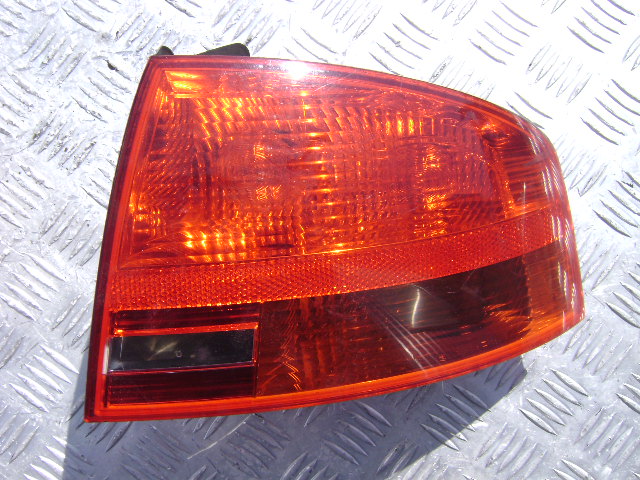 фото №1, Audi a4 b7 sedan - лампа задня права