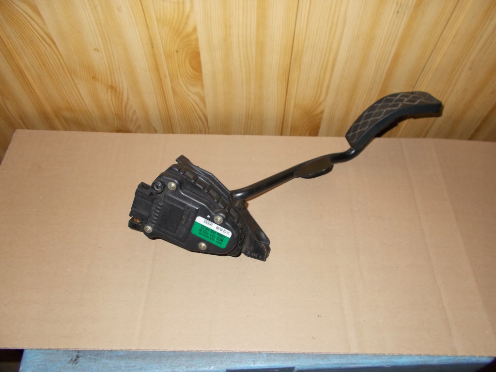 фото №1, Педаль потенціометр газу audi vw 8d2721523b